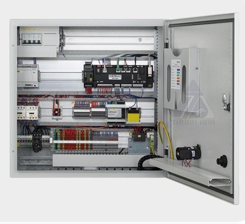 Kollmorgen electrical cabinets synchronize tractors and inverters ZIEHL-ABEGG